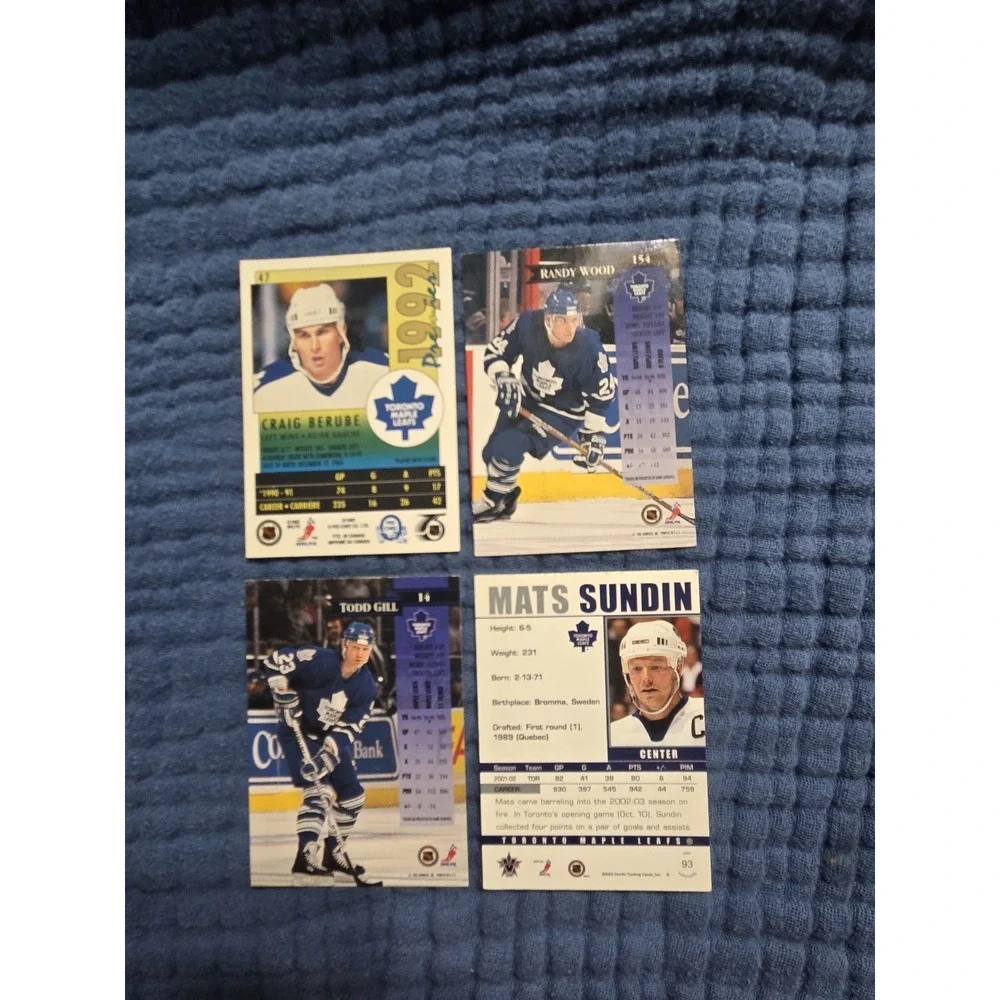 Toronto Maple Leafs Hockey Card Lot 15 Sundin Berube Clark Score